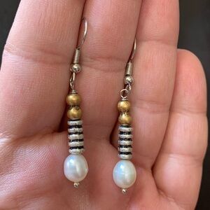 ❤️5/$15 Mixed Metal Handcrafted Pearl Drop Earrings